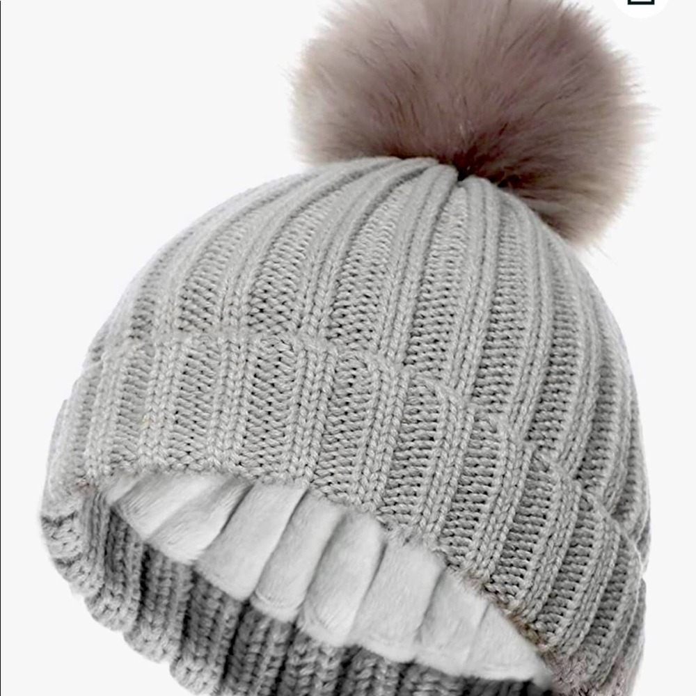 Yetagoo Beanie Womens OS Gray Slouchy Chunky Knit Removable Faux Fur Pom Pom